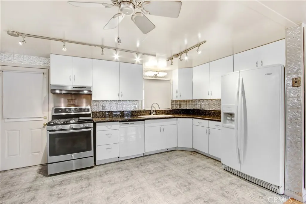 3530 Damien Avenue #132