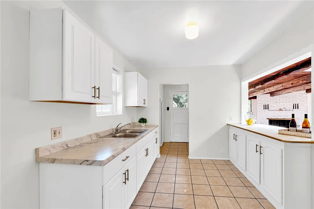 1715 E. Mardina St.