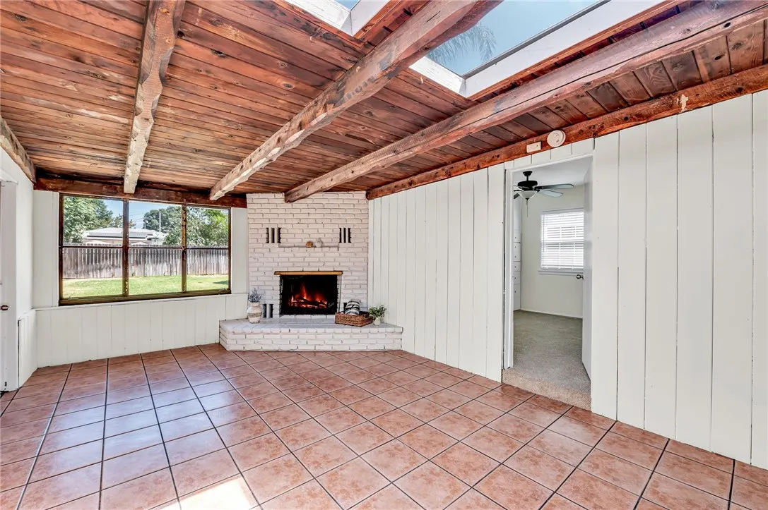 1715 E. Mardina St.