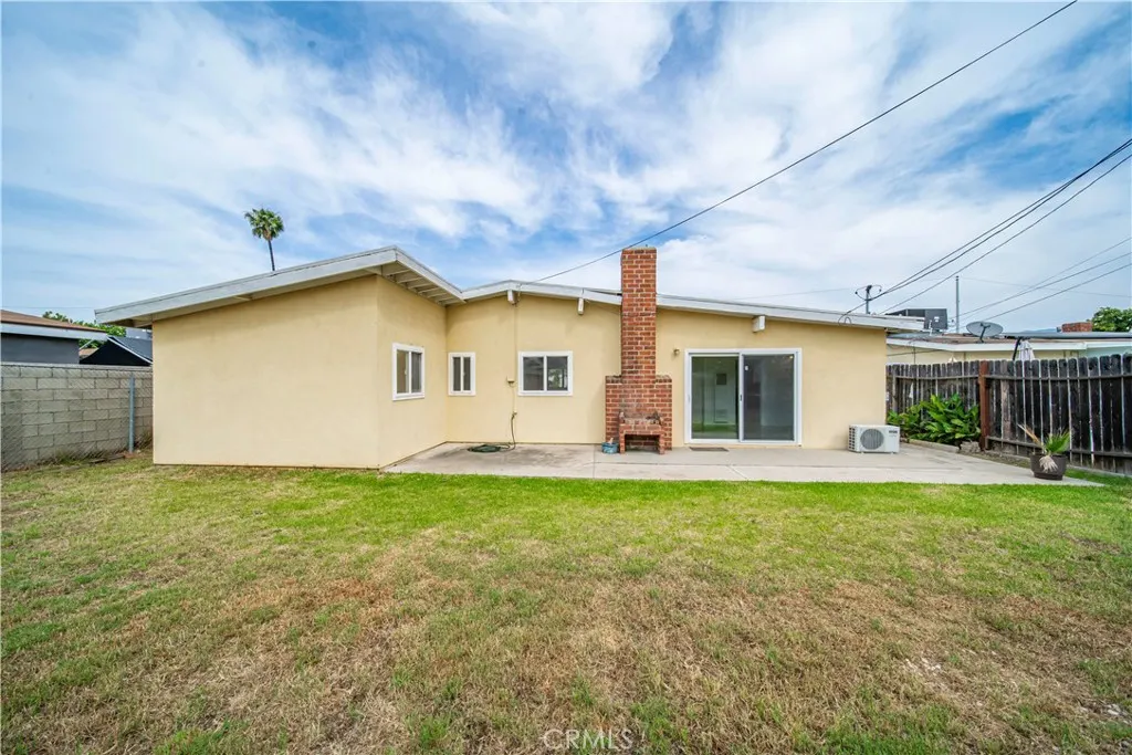 938 Evanwood Avenue