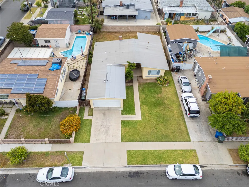 938 Evanwood Avenue