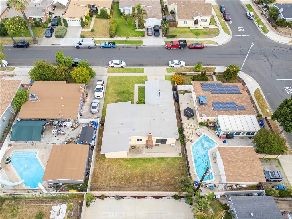 938 Evanwood Avenue