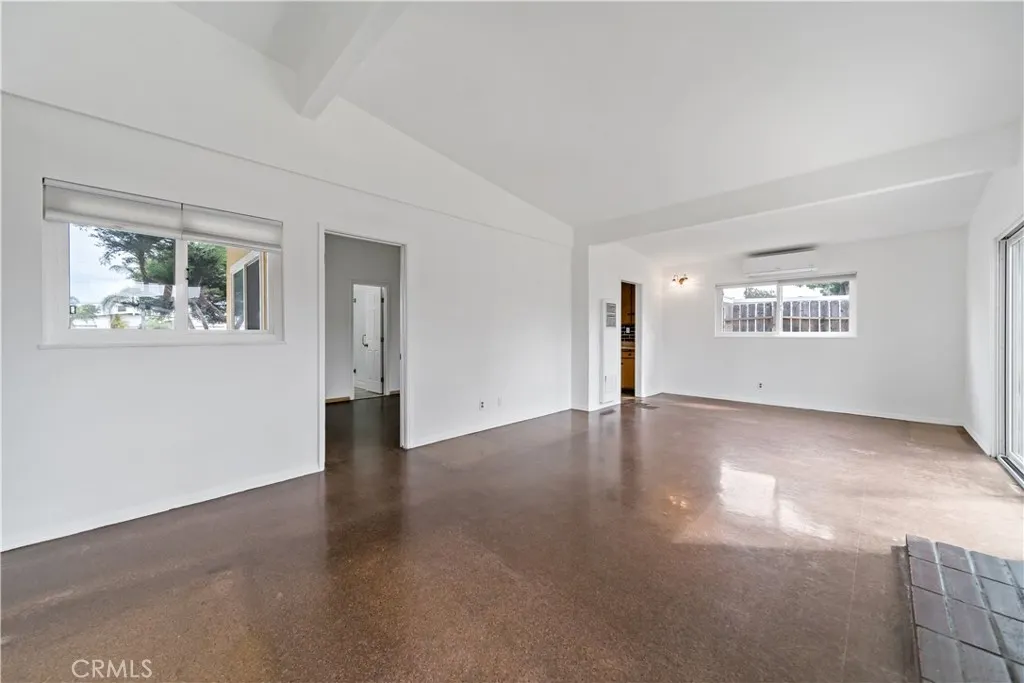 938 Evanwood Avenue
