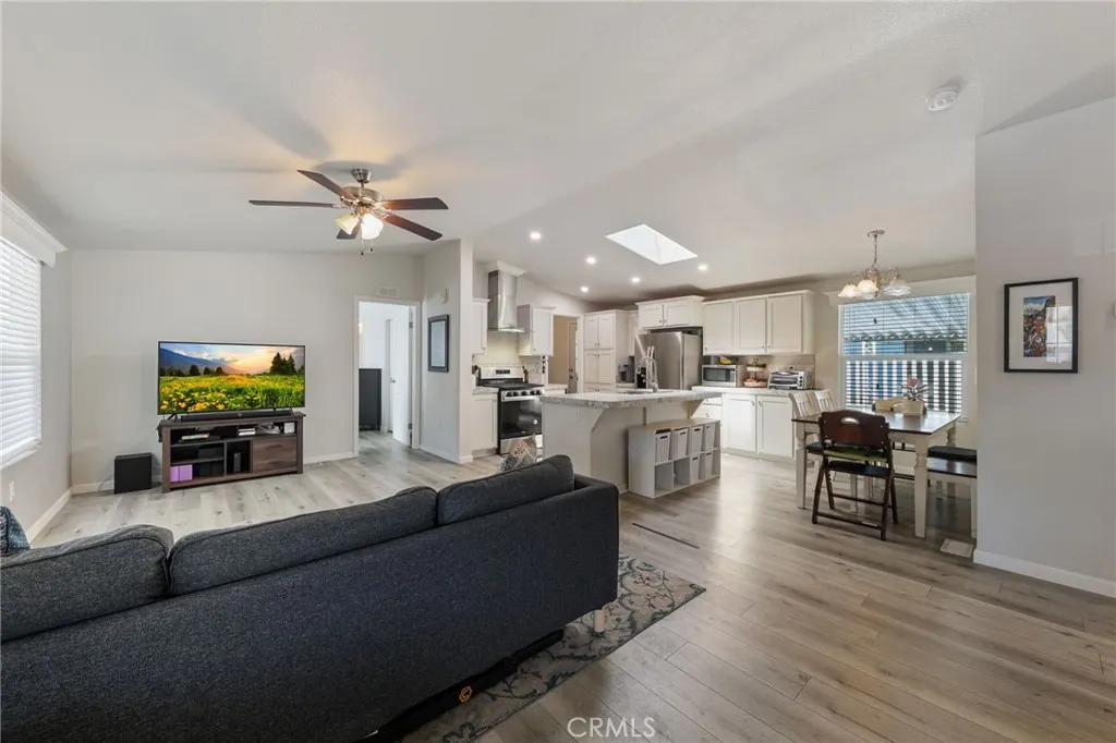 2755 Arrow, #98
