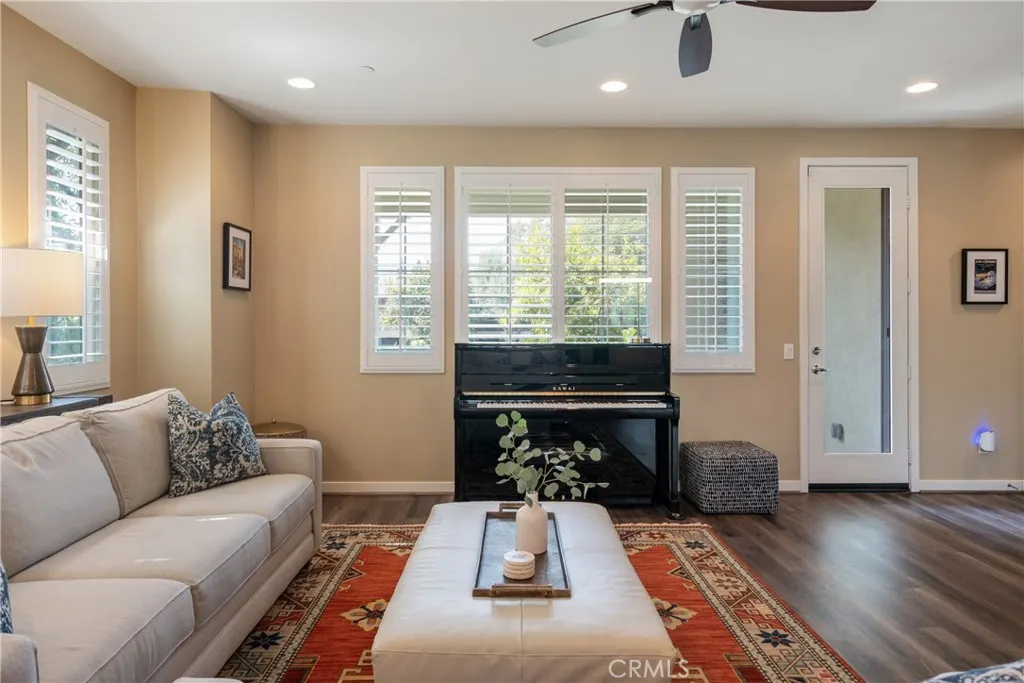 843 Seville Lane
