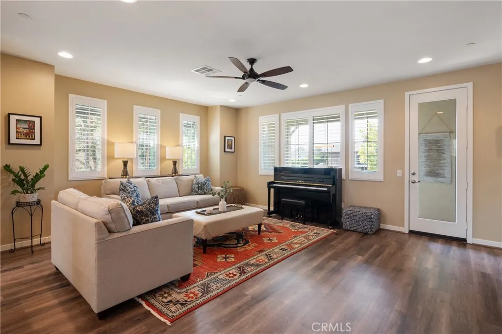 843 Seville Lane