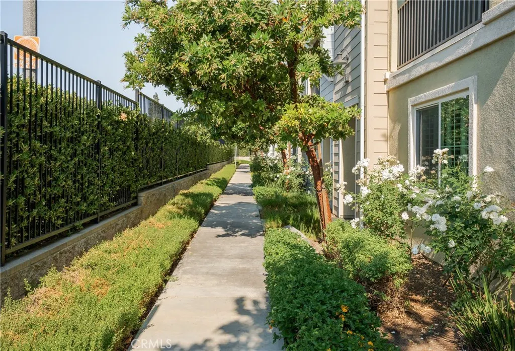 843 Seville Lane