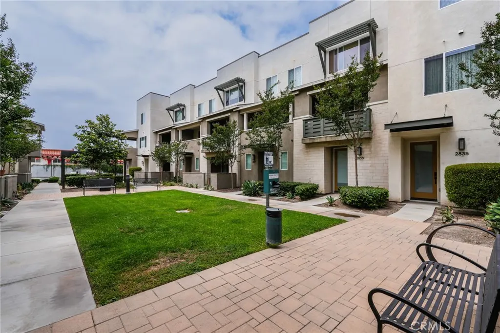 2823 Lily Lane