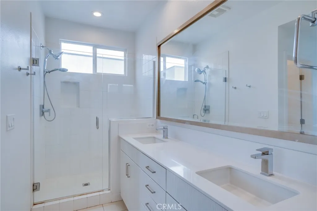 2823 Lily Lane