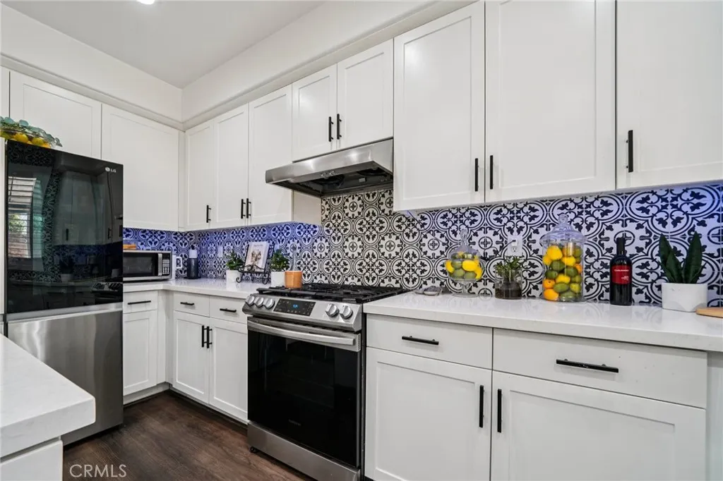 12400 Sarah Court