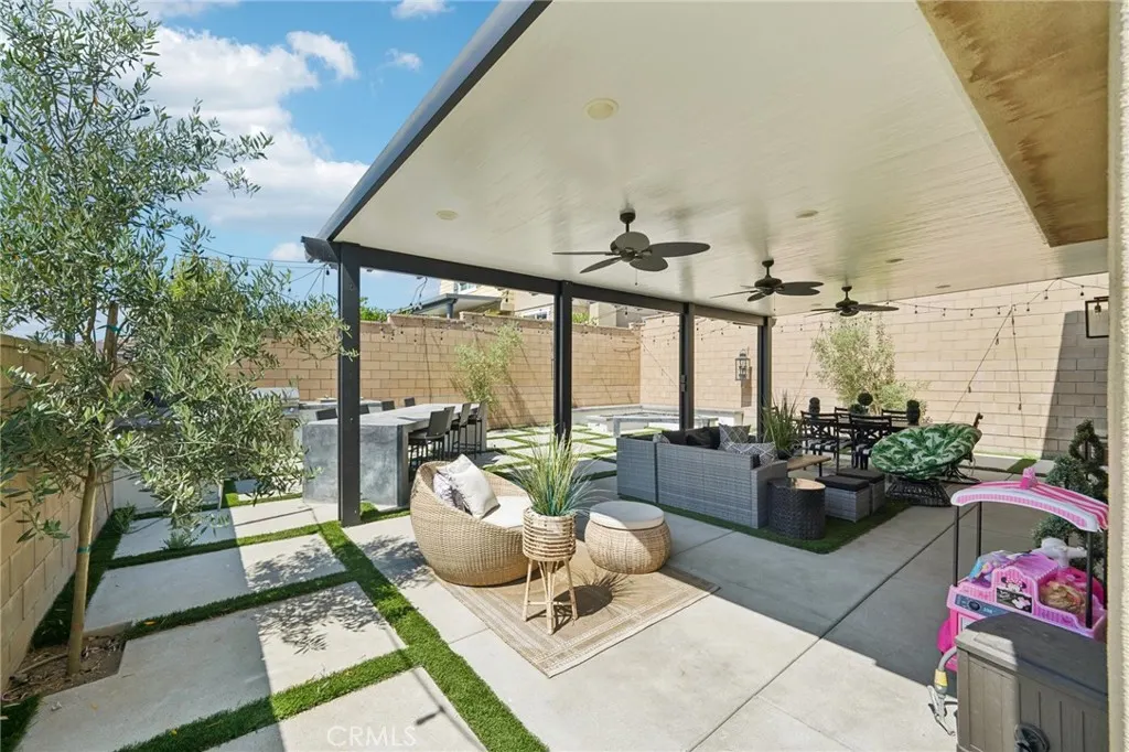 12400 Sarah Court