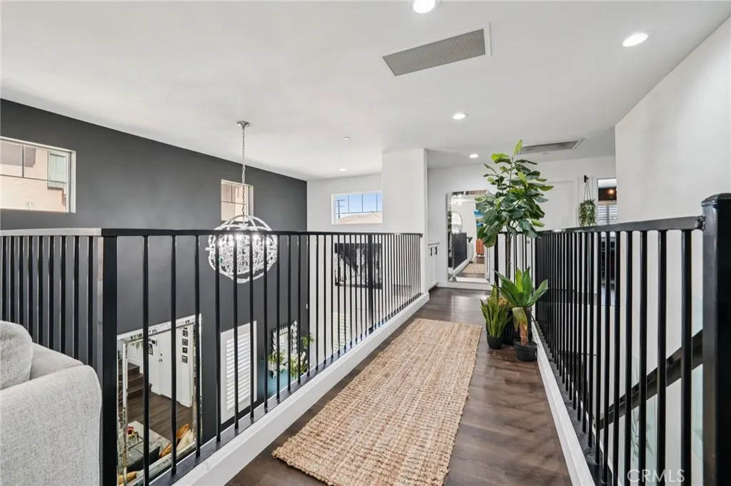 12400 Sarah Court