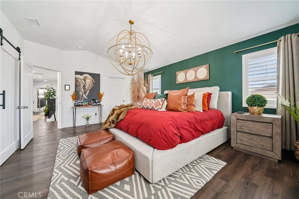 12400 Sarah Court