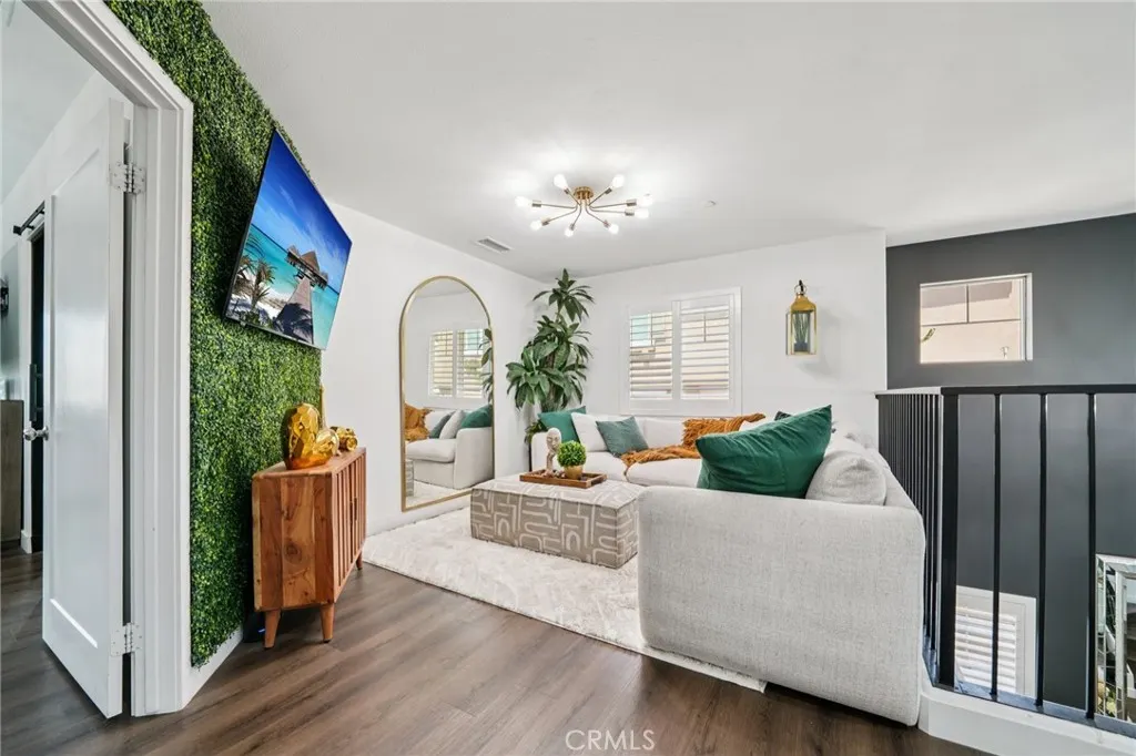 12400 Sarah Court