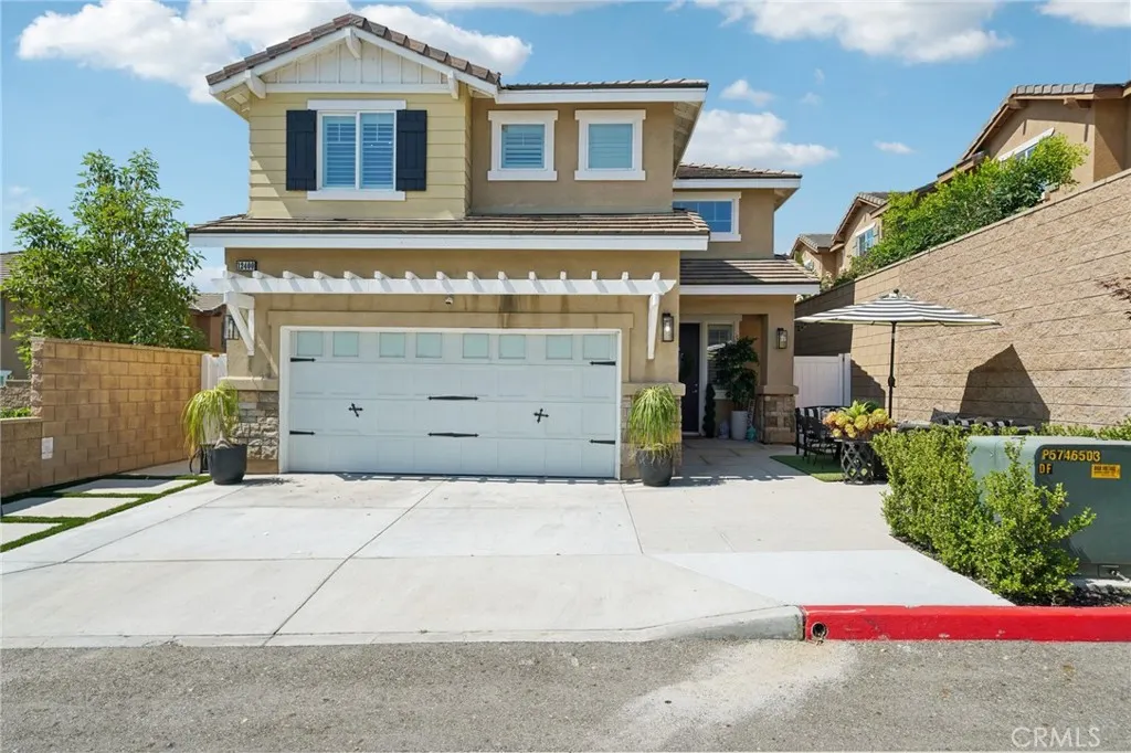 12400 Sarah Court