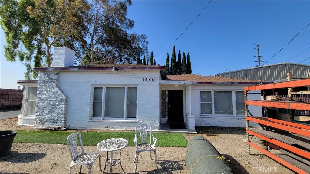 1580 W 2nd Street