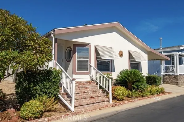 1245 W Cienega Avenue #75