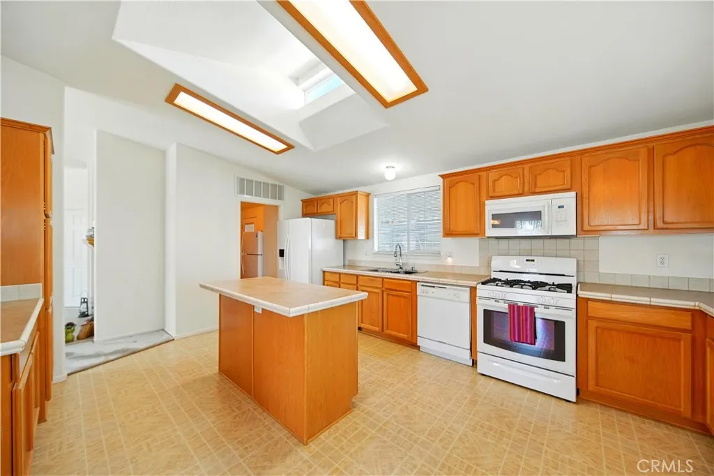 1245 W Cienega Avenue, #70