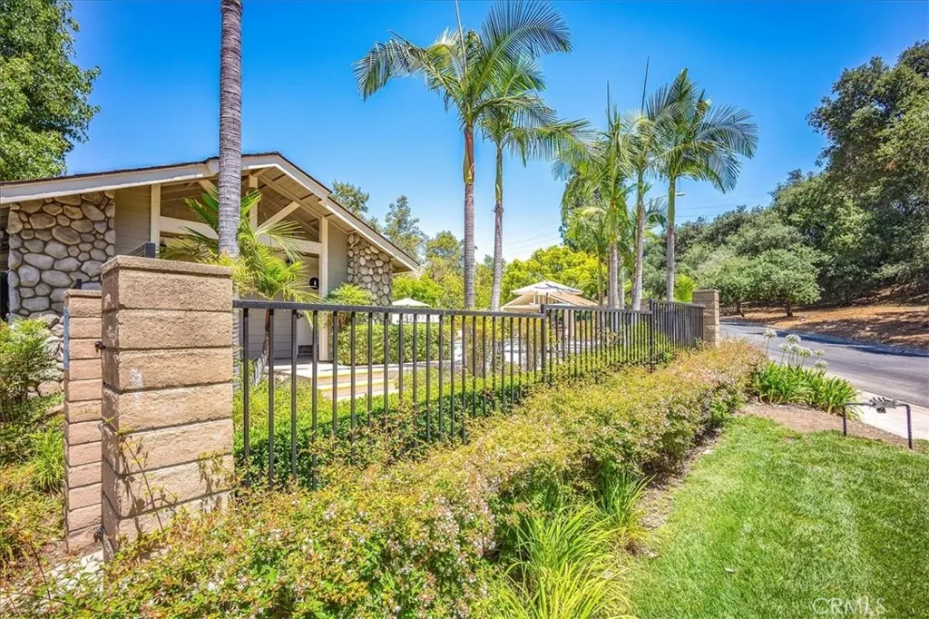 629 Calaveras Road