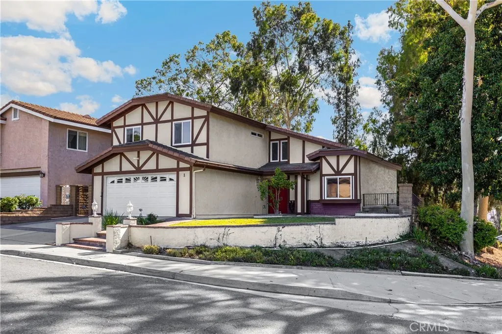 1 Country Wood Drive