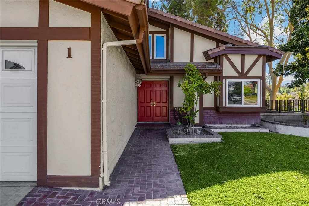 1 Country Wood Drive