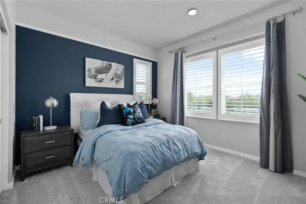 2621 E Clara Lane