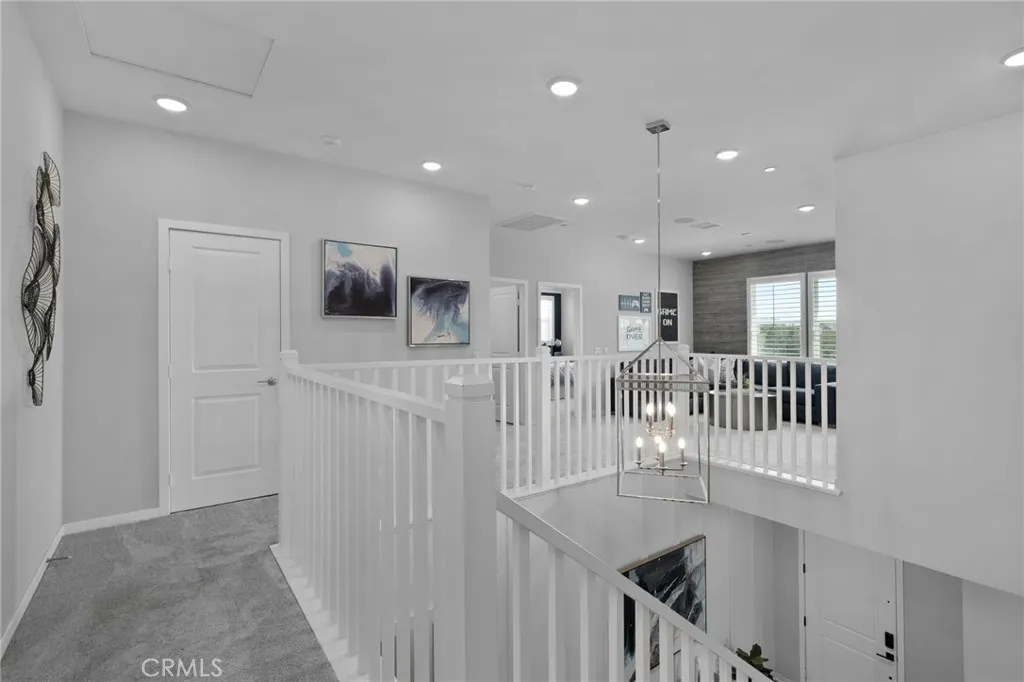 2621 E Clara Lane