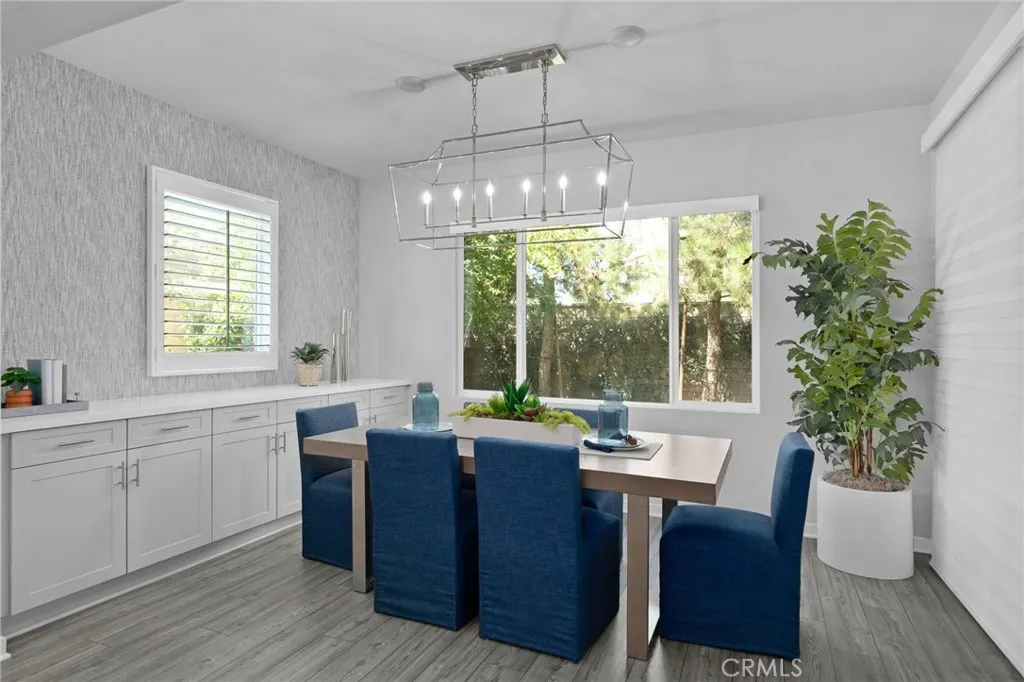2621 E Clara Lane