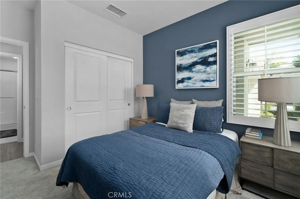 2621 E Clara Lane