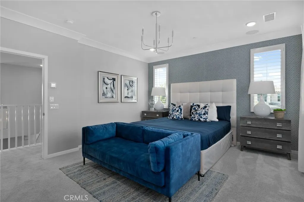 2621 E Clara Lane