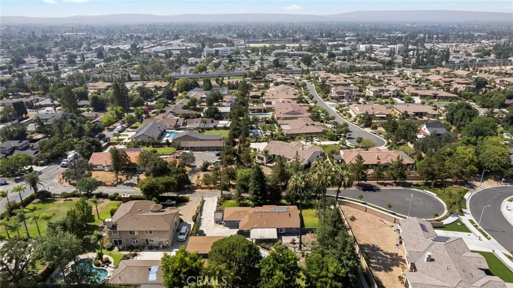 1019 W Milton Drive