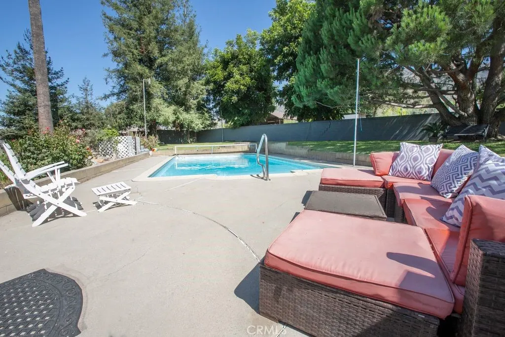1019 W Milton Drive