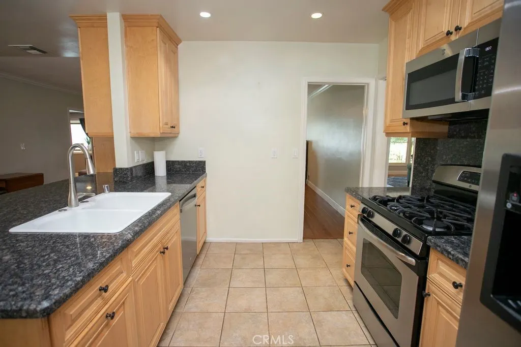 1019 W Milton Drive