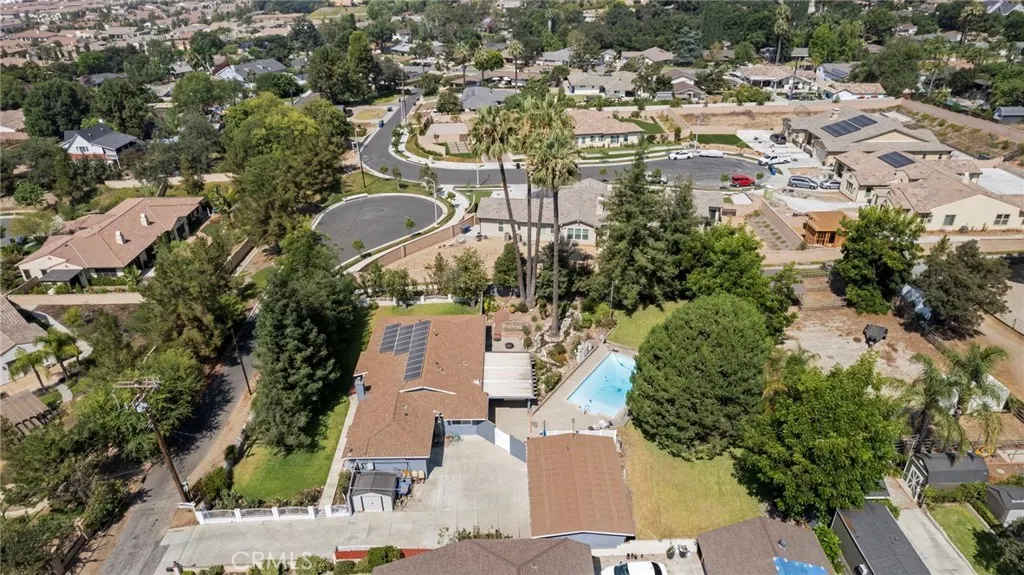 1019 W Milton Drive