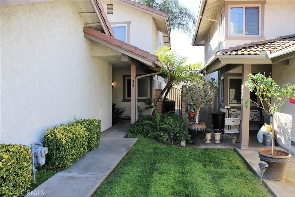 132 Oak Forest Circle