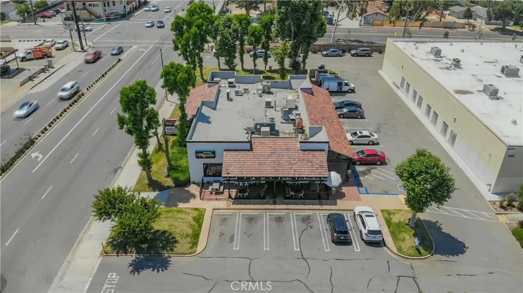 1319 N Grand Avenue
