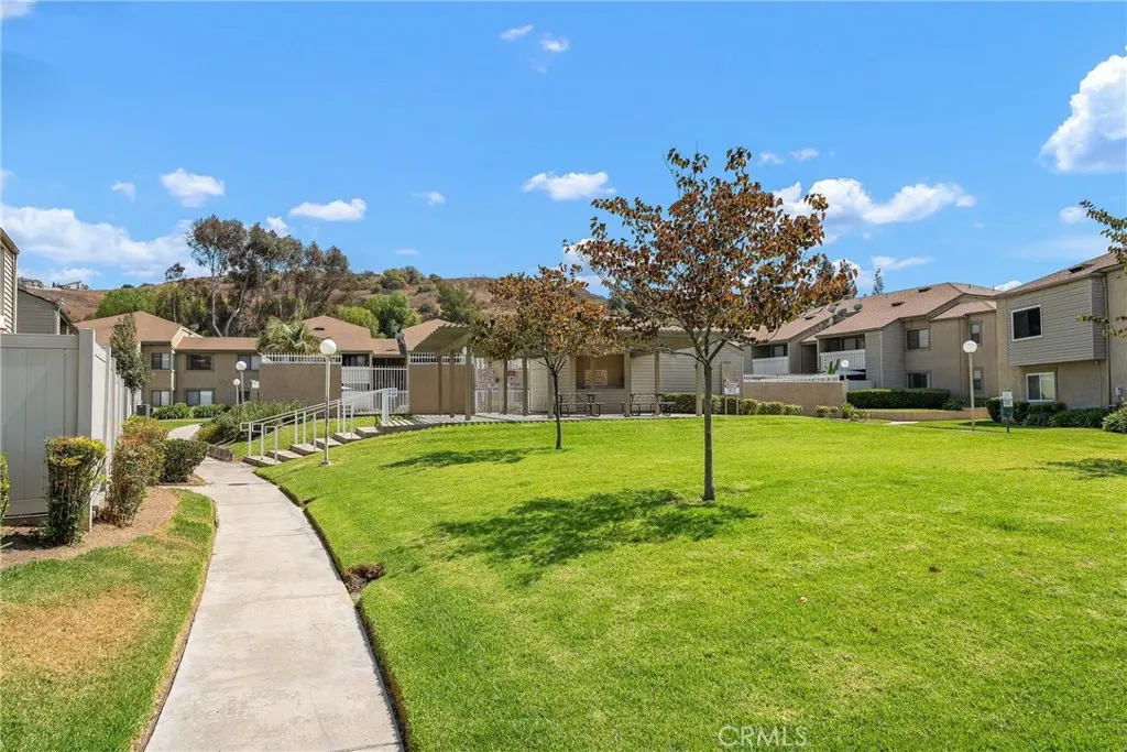 81 Carriage Way, #221