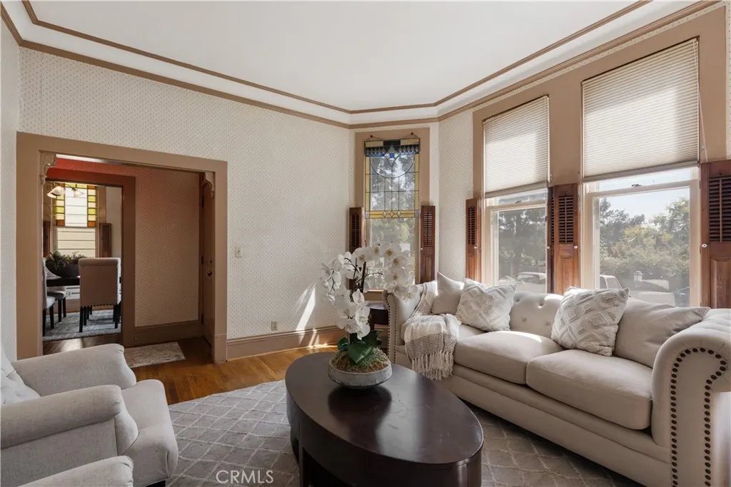 211 E Virginia Avenue