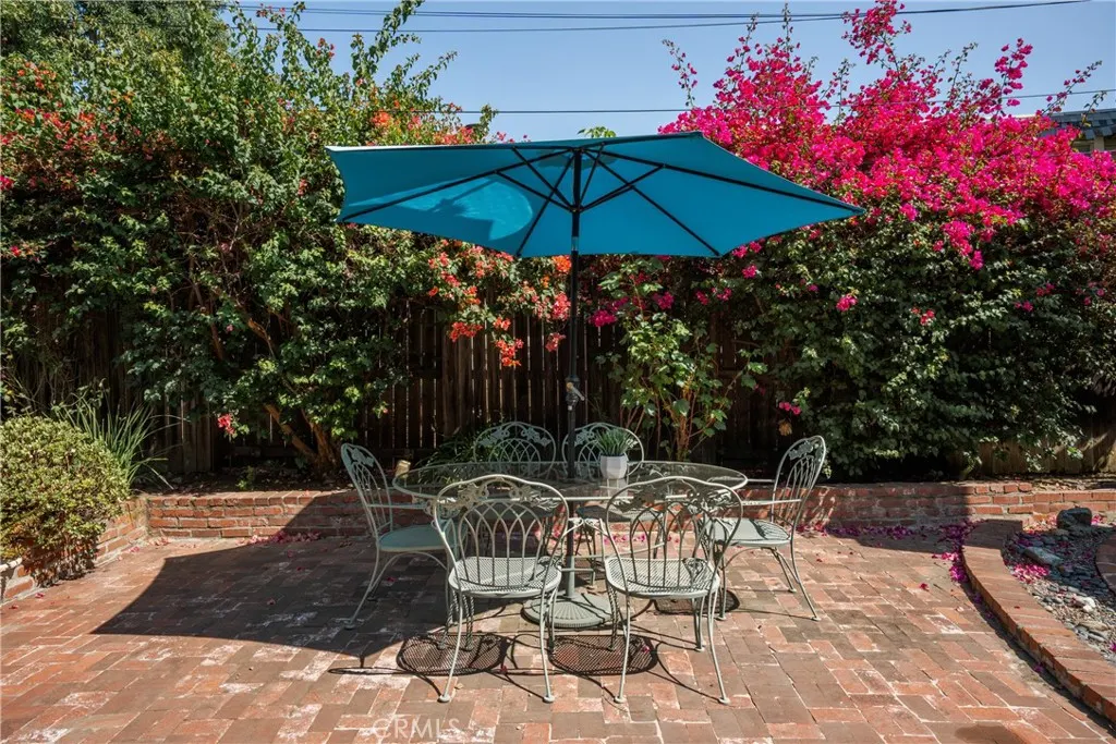 211 E Virginia Avenue