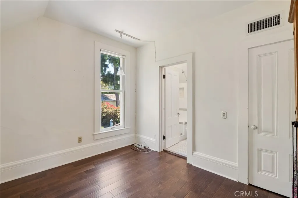 211 E Virginia Avenue