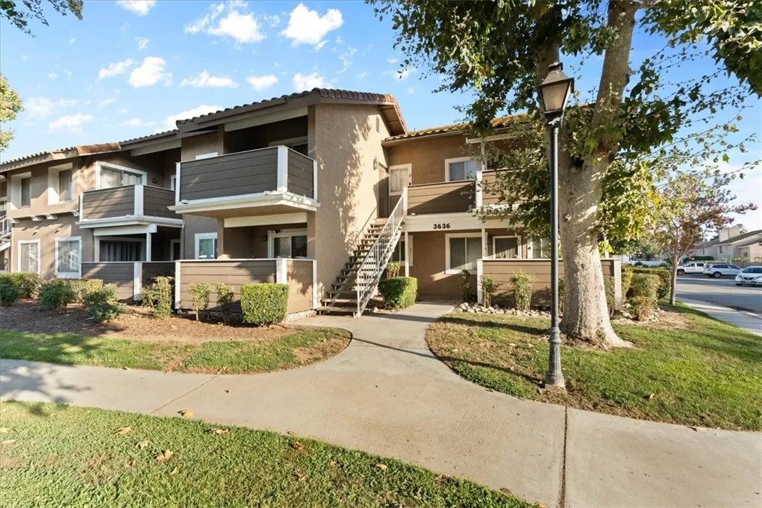 3636 Oak Creek Drive, #B