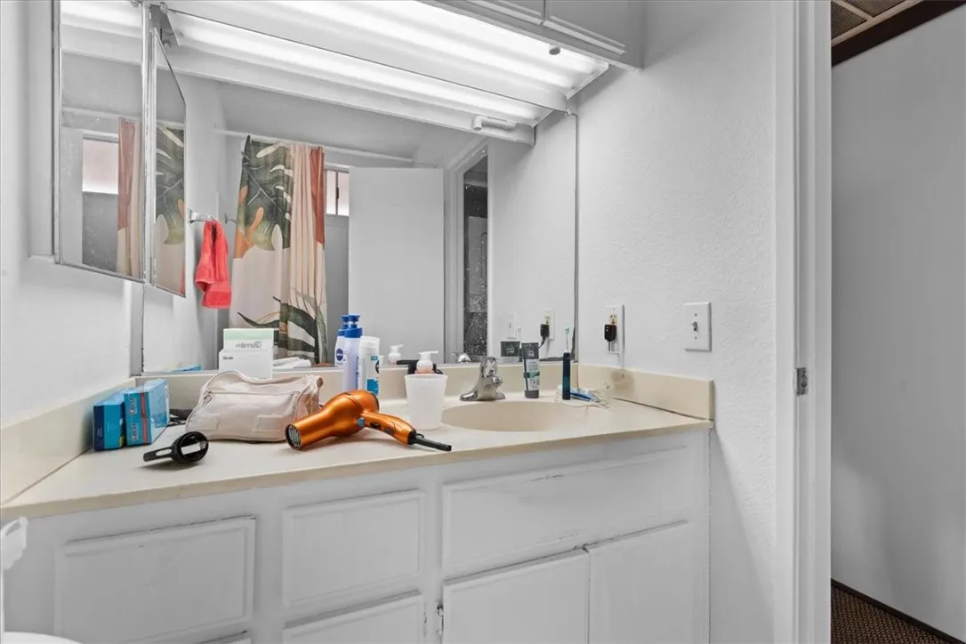 3636 Oak Creek Drive, #B