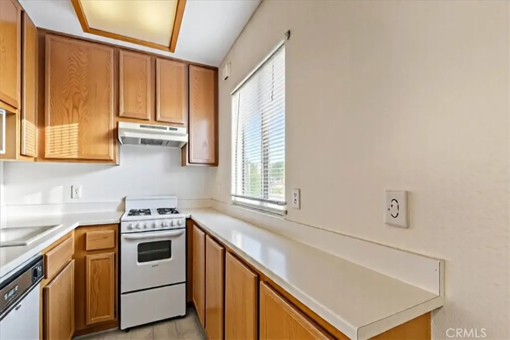 3636 Oak Creek Drive, #B