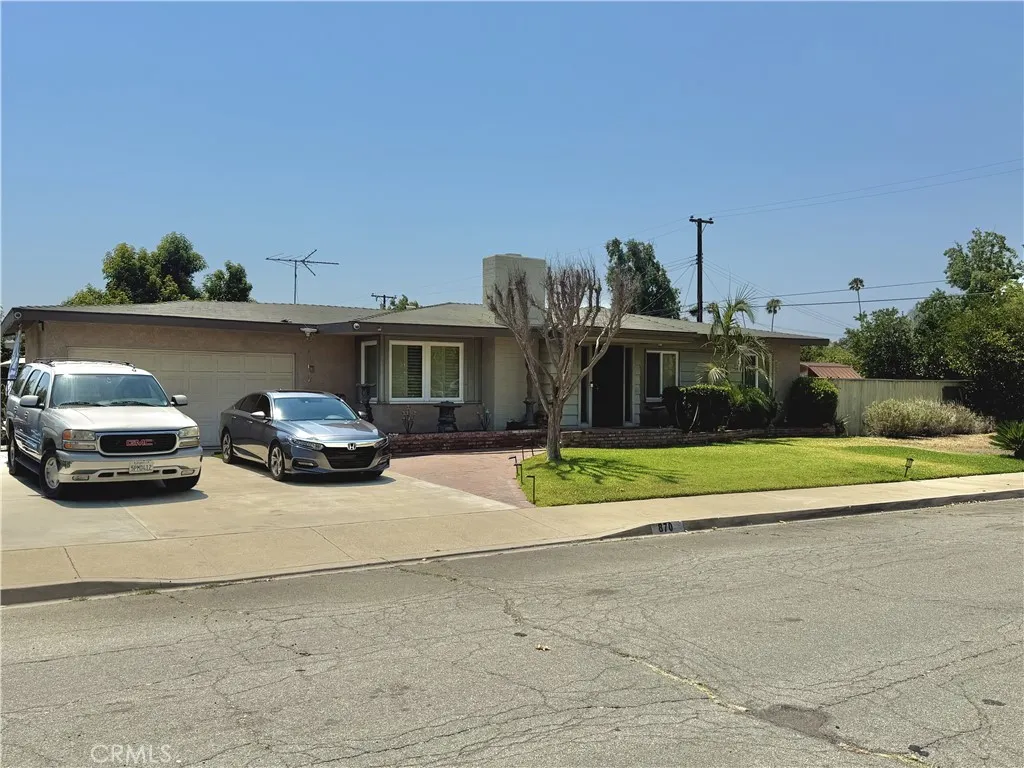870 Somerset Avenue