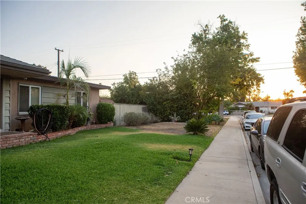 870 Somerset Avenue