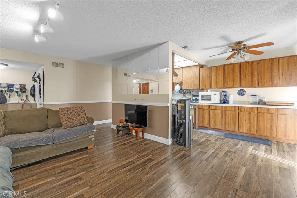 4565 Ramona Avenue, #4