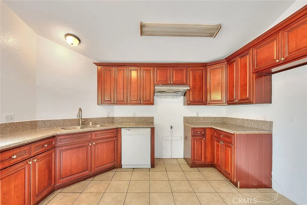 1750 Terrace Lane
