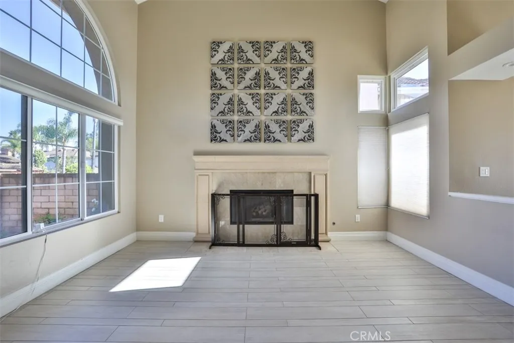 2231 Calle Margarita