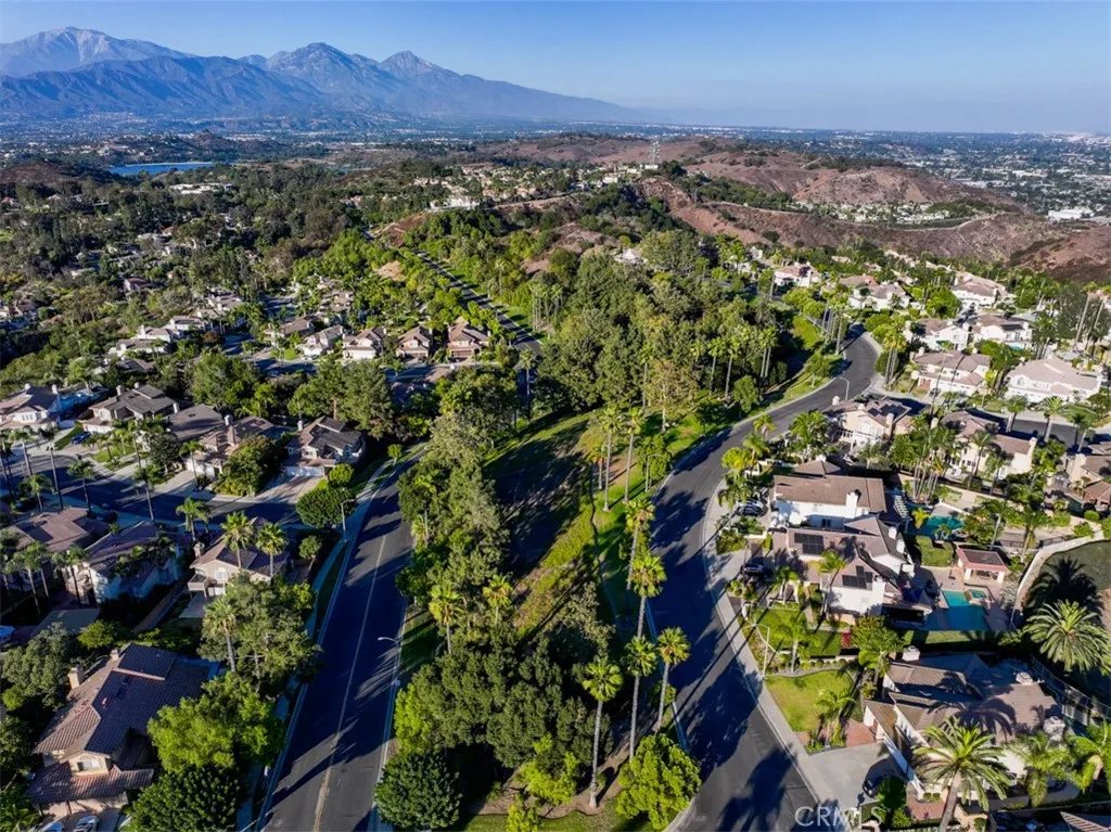 2231 Calle Margarita