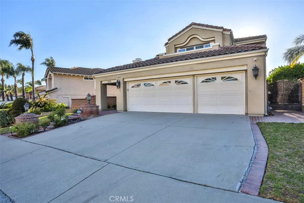 2231 Calle Margarita